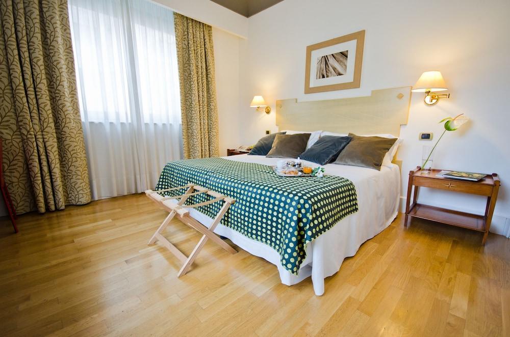 Hotel Plaza Opéra Palermo Kültér fotó